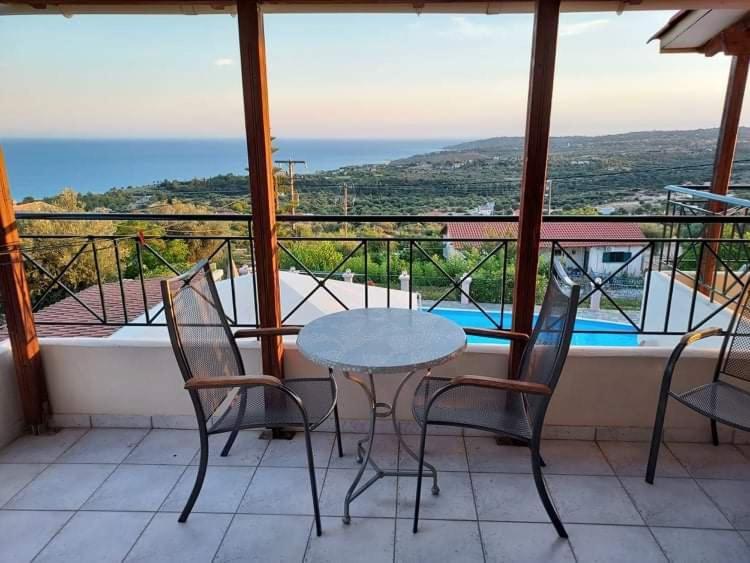 Nostos Aparthotel Mousata Exteriör bild