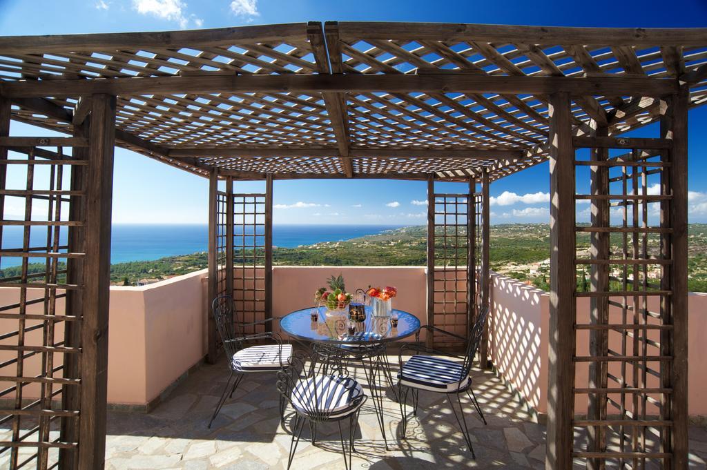 Nostos Aparthotel Mousata Exteriör bild