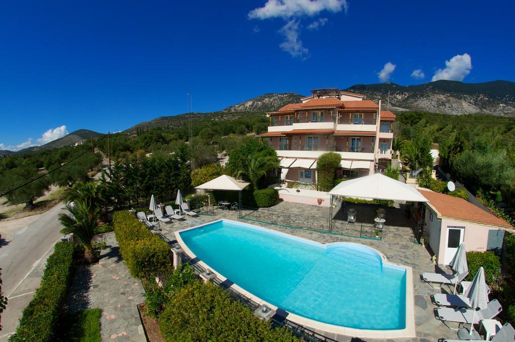 Nostos Aparthotel Mousata Exteriör bild